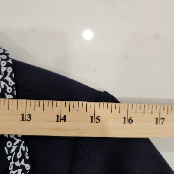 Vintage Tradition Petite Shirt and Skirt Combination Black Grey Floral Size 8P - Picture 8 of 16